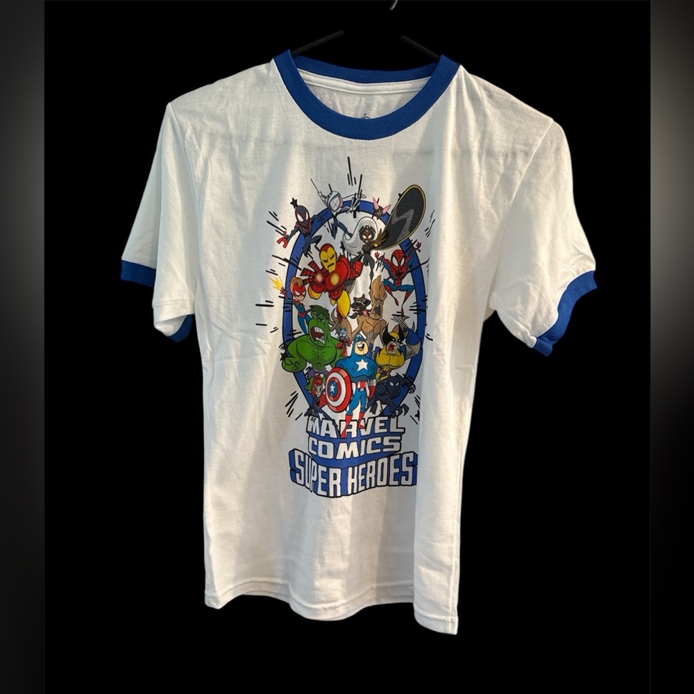 Kids Marvel Super Heroes White and Blue T-Shirt.โ Sz S NWOT